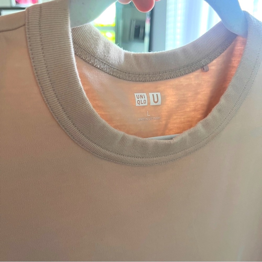 Uniqlo women's heavyweight crewneck t shirt